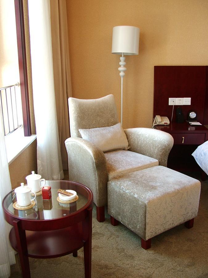 Fuxing Oriental Boutique Hotel Chifeng Quarto foto
