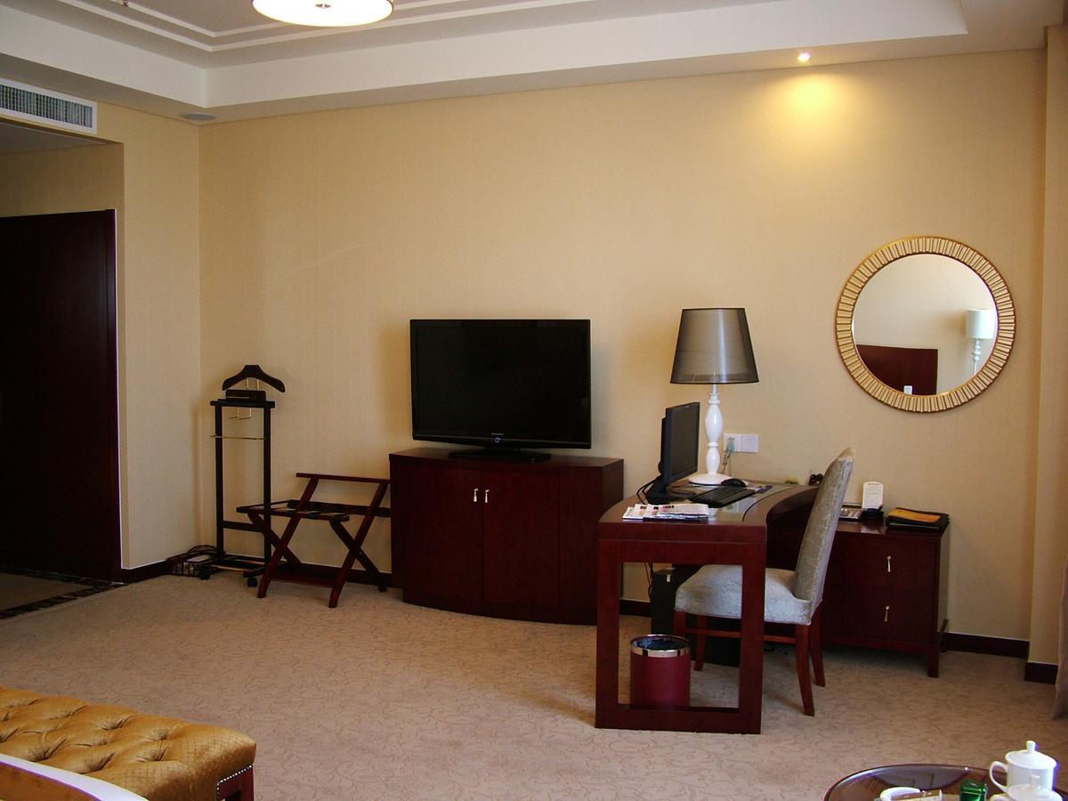 Fuxing Oriental Boutique Hotel Chifeng Quarto foto