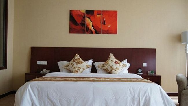 Fuxing Oriental Boutique Hotel Chifeng Quarto foto